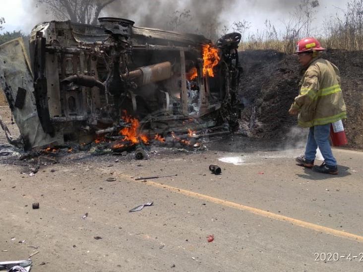 En Cuichapa secuestran a líder cañero e incendian su vehículo