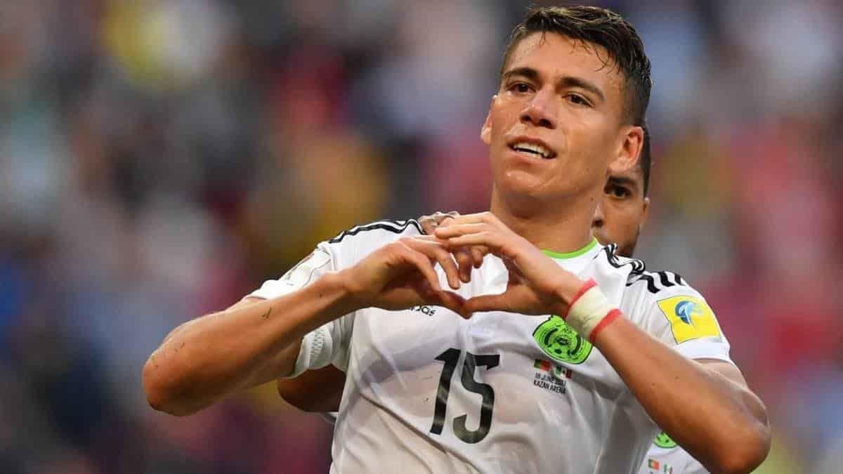 Héctor Moreno renuncia a parte de su sueldo para combatir COVID-19