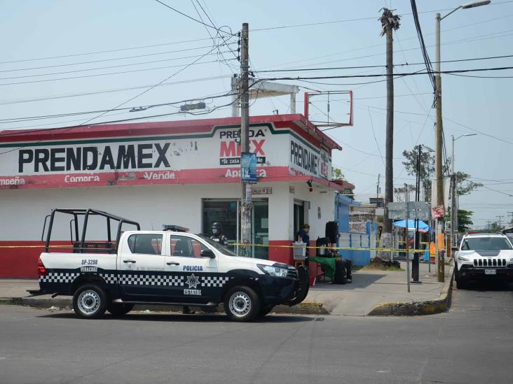 Asaltan sujetos armados casa de empeños Prendamex en Veracruz