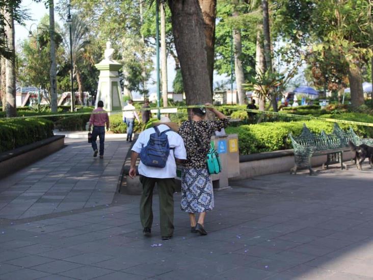 #QuédateEnCasa: en Xalapa cierran accesos al parque Juárez