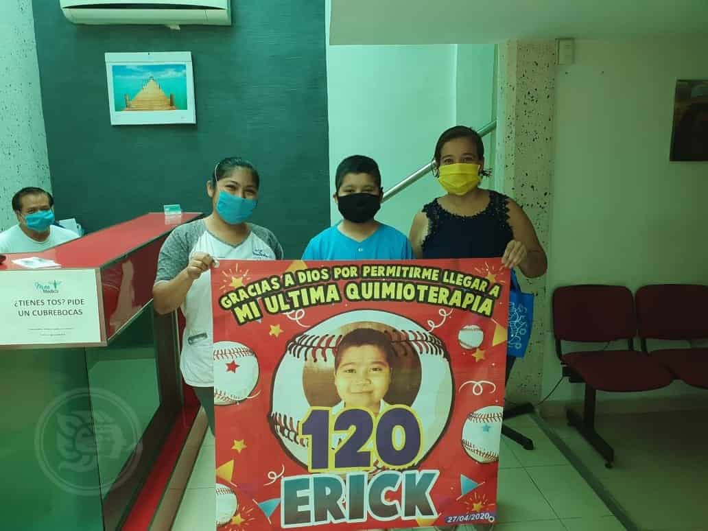 Erick, niño de Minatitlán, enfrenta su quimioterapia 120