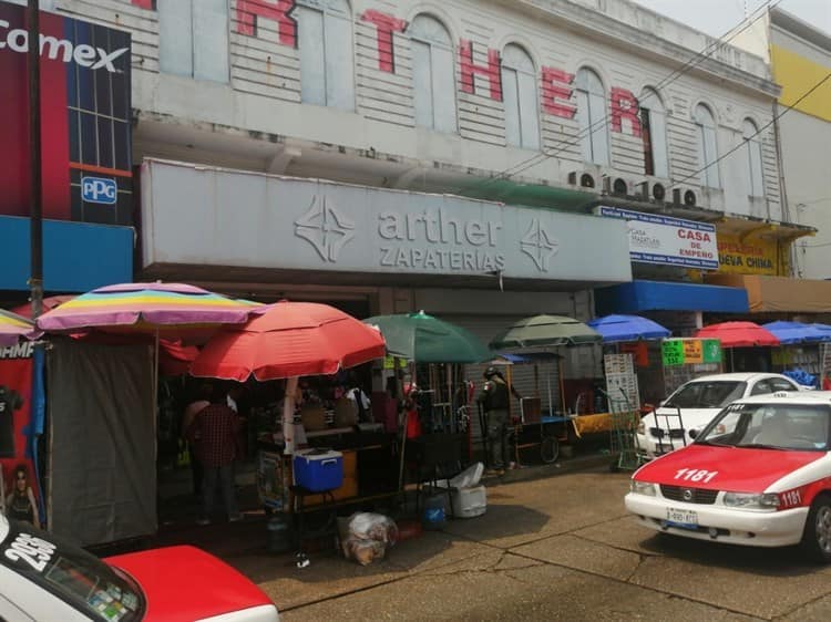 La STPS ha cerrado aproximadamente 15 comercios no esenciales en la pandemia