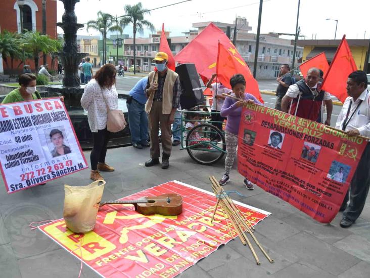 Frente Popular Revolucionario exige en Orizaba autorización para vender