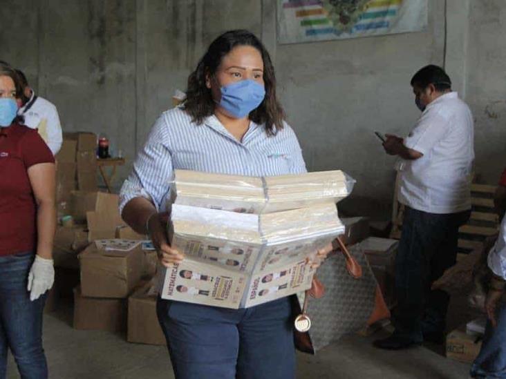 Siguen llegando cuadernillos de Veracruz Educando a Distancia’ a zonas marginadas