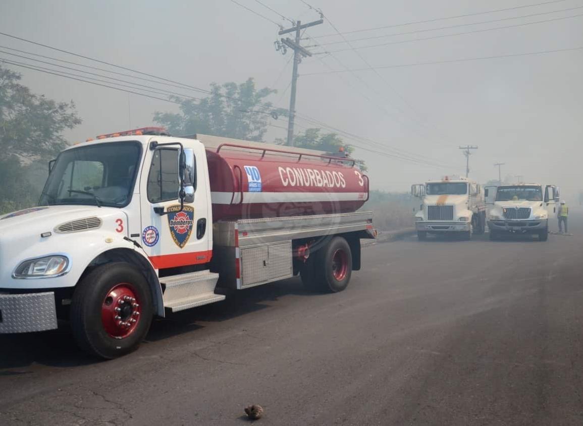 Incendio de pastizal provoca caos vial en Veracruz-Medellín de Bravo