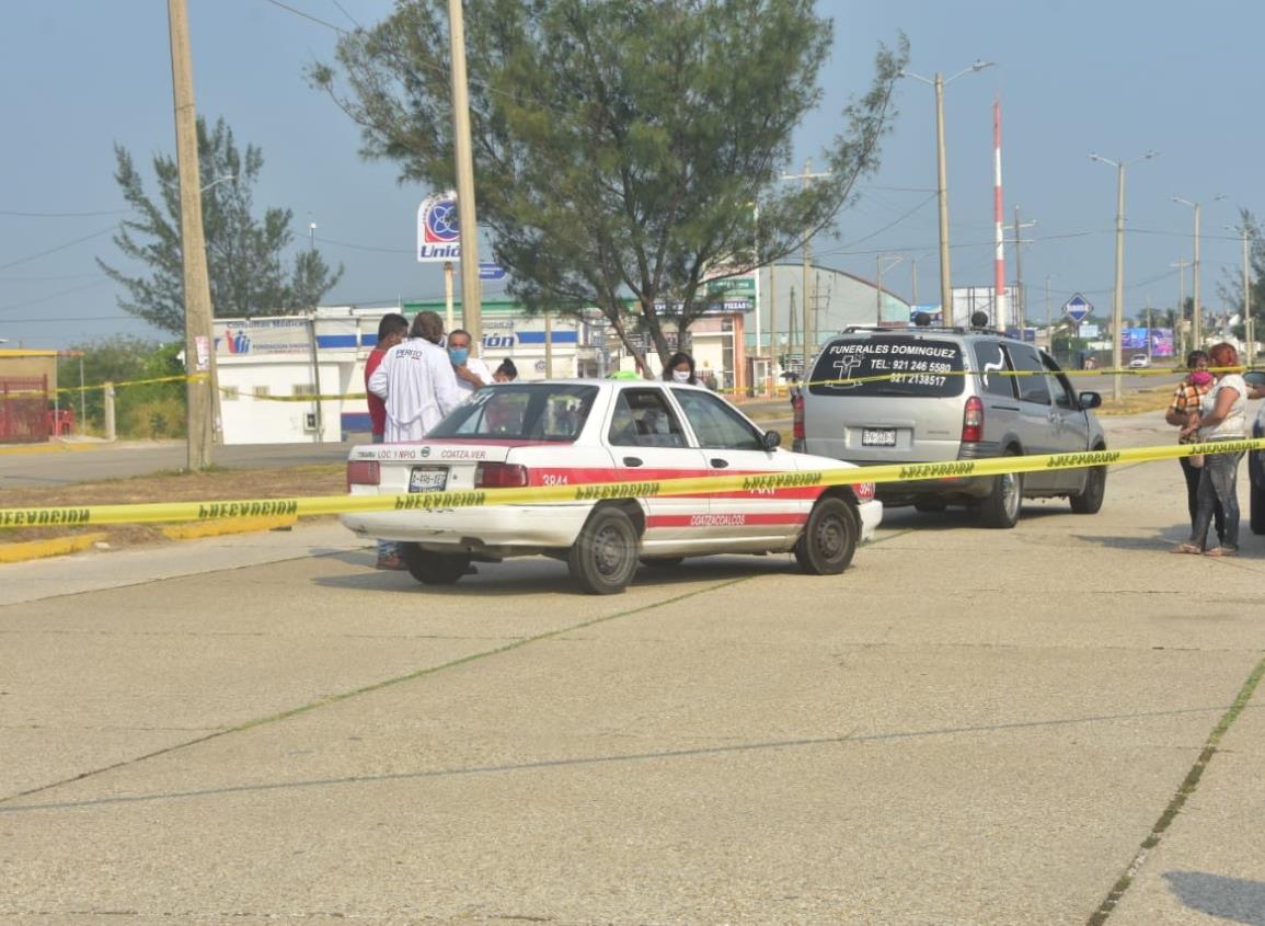 Muere taxista de un infarto mientras conducía en Coatzacoalcos