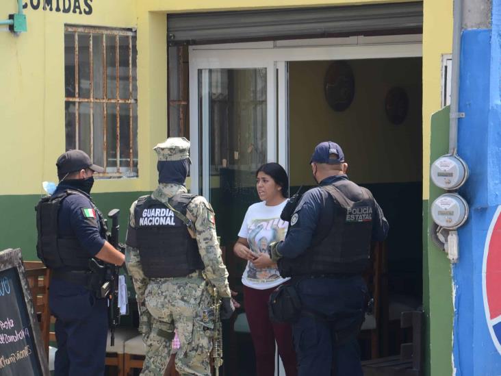 Sujetos armados interrumpen con violento asalto negocio en fraccionamiento Virginia