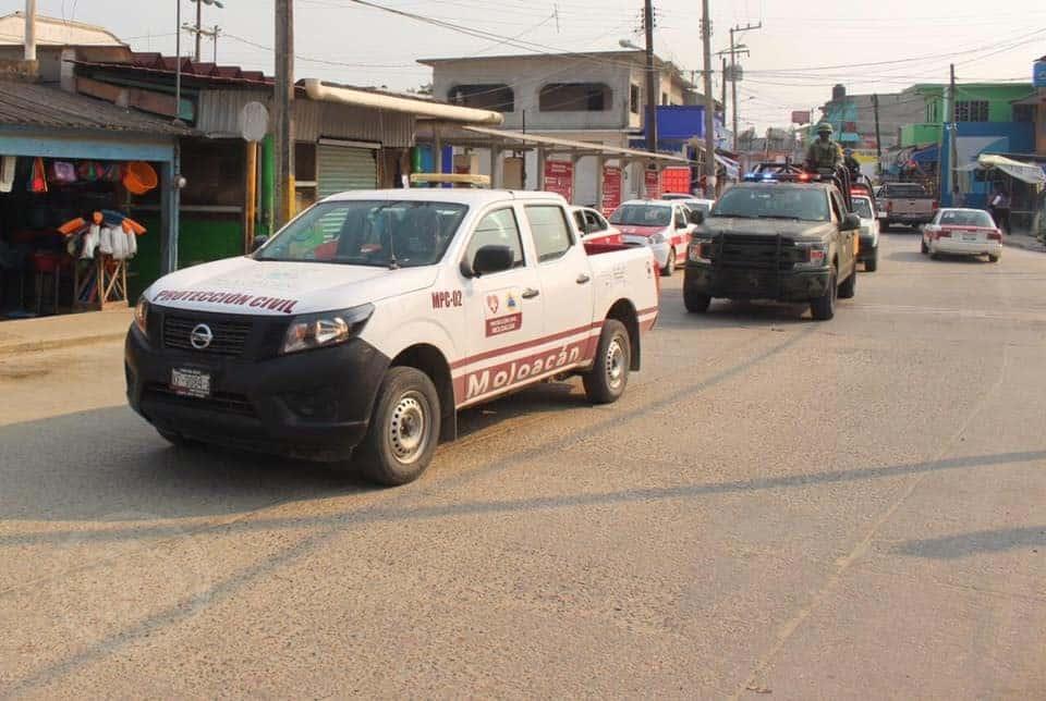 Van contra venta clandestina de bebidas embriagantes en Moloacán