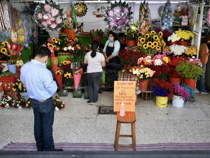 En Xalapa, relajan medidas para algunos negocios por 10 de mayo