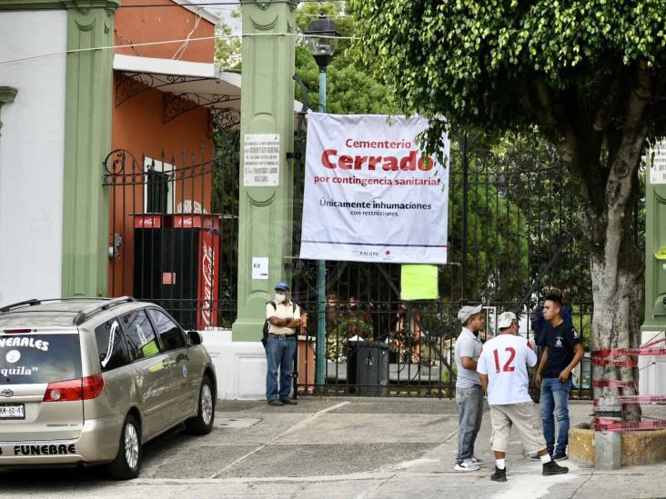 En Xalapa, relajan medidas para algunos negocios por 10 de mayo