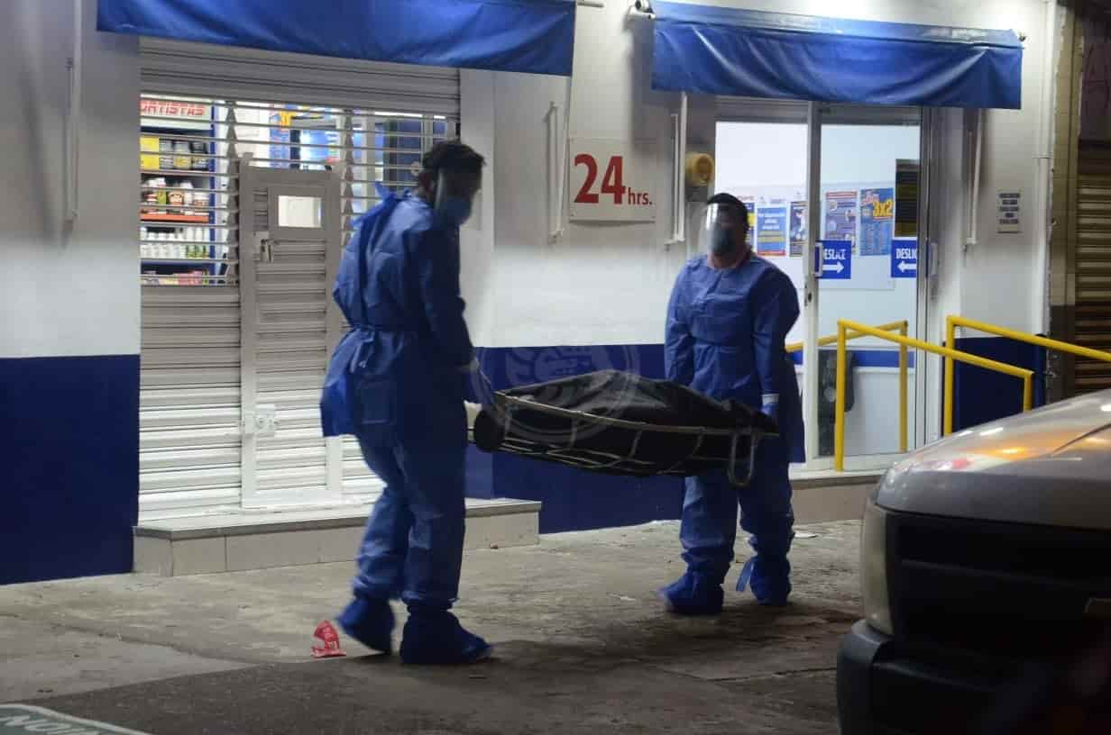 Muere mujer con sintomas de Covid-19 en farmacia de Veracruz