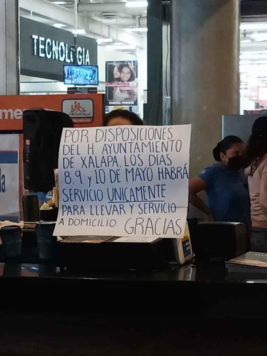 Autoridades en Xalapa verifican cierre de comercios