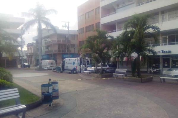 Tuxpan en jaque por COVID-19; cierran centro ante casos sospechosos
