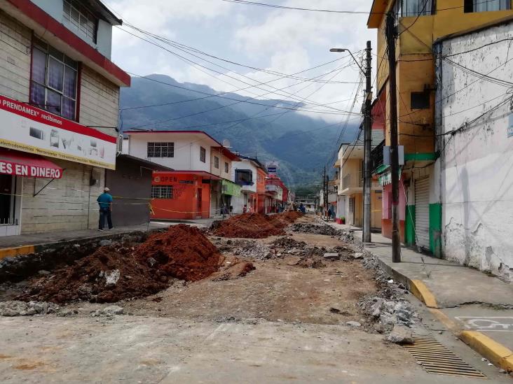 Realiza Alcaldía de Río Blanco obras de drenaje, pavimentación y luminarias