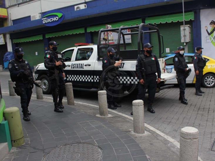 #QuédateEnCasa: Instalan filtros sanitarios en el centro de Xalapa