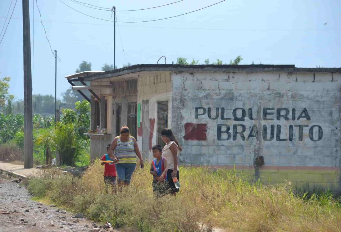 Cofepris indaga venta de alcohol adulterado en Veracruz