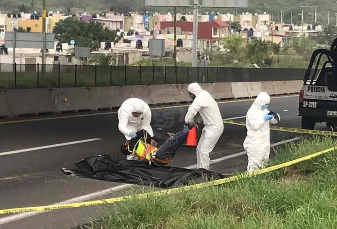 Muere obrero tras caer seis metros de altura en puente de Colinas de Santa Fe