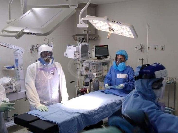 Nace bebé en hospital del IMSS en medio de pandemia del coronavirus