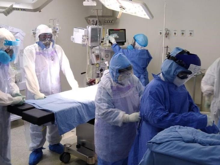Nace bebé en hospital del IMSS en medio de pandemia del coronavirus