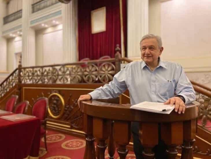 AMLO publica ensayo para combatir crisis económica