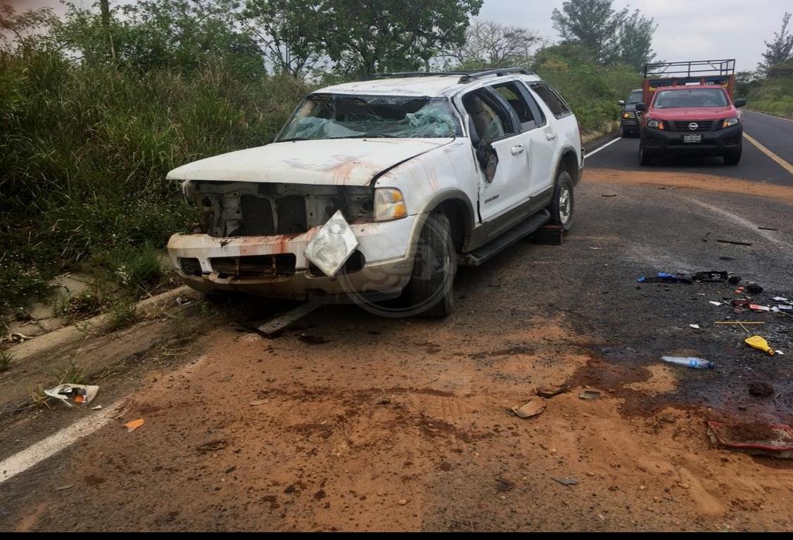 Madre e hijo se accidentan en carretera de Rodríguez Clara