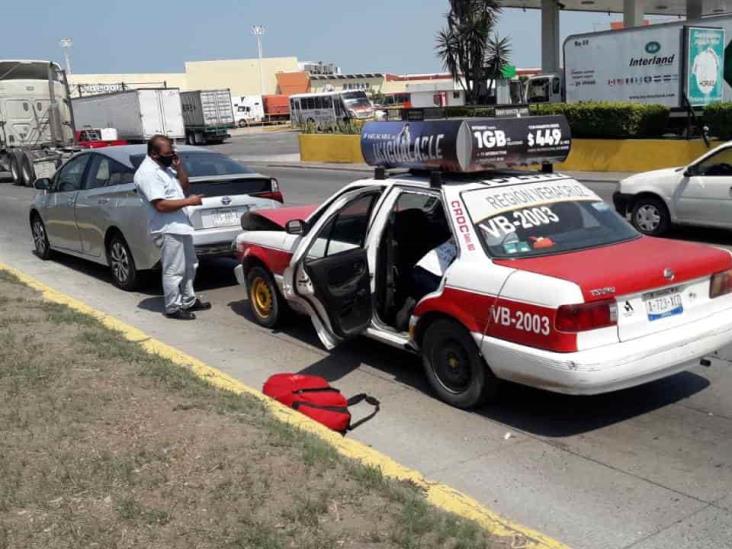 Se registra accidente automovilístico al norte de la ciudad de Veracruz