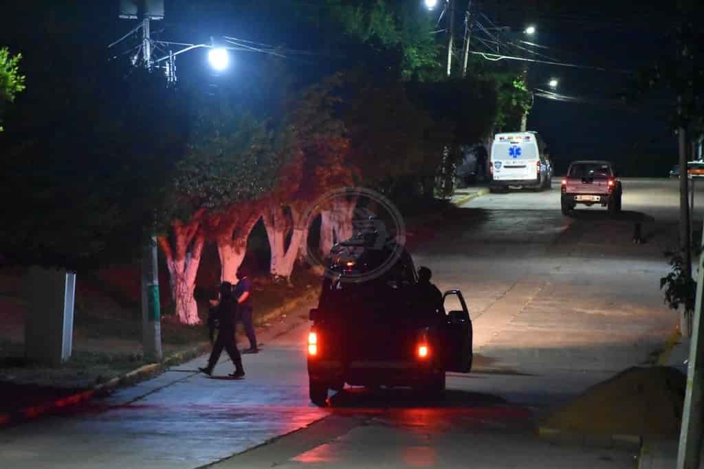 Ebrio taxista dispara al aire y desata pánico en Sayula