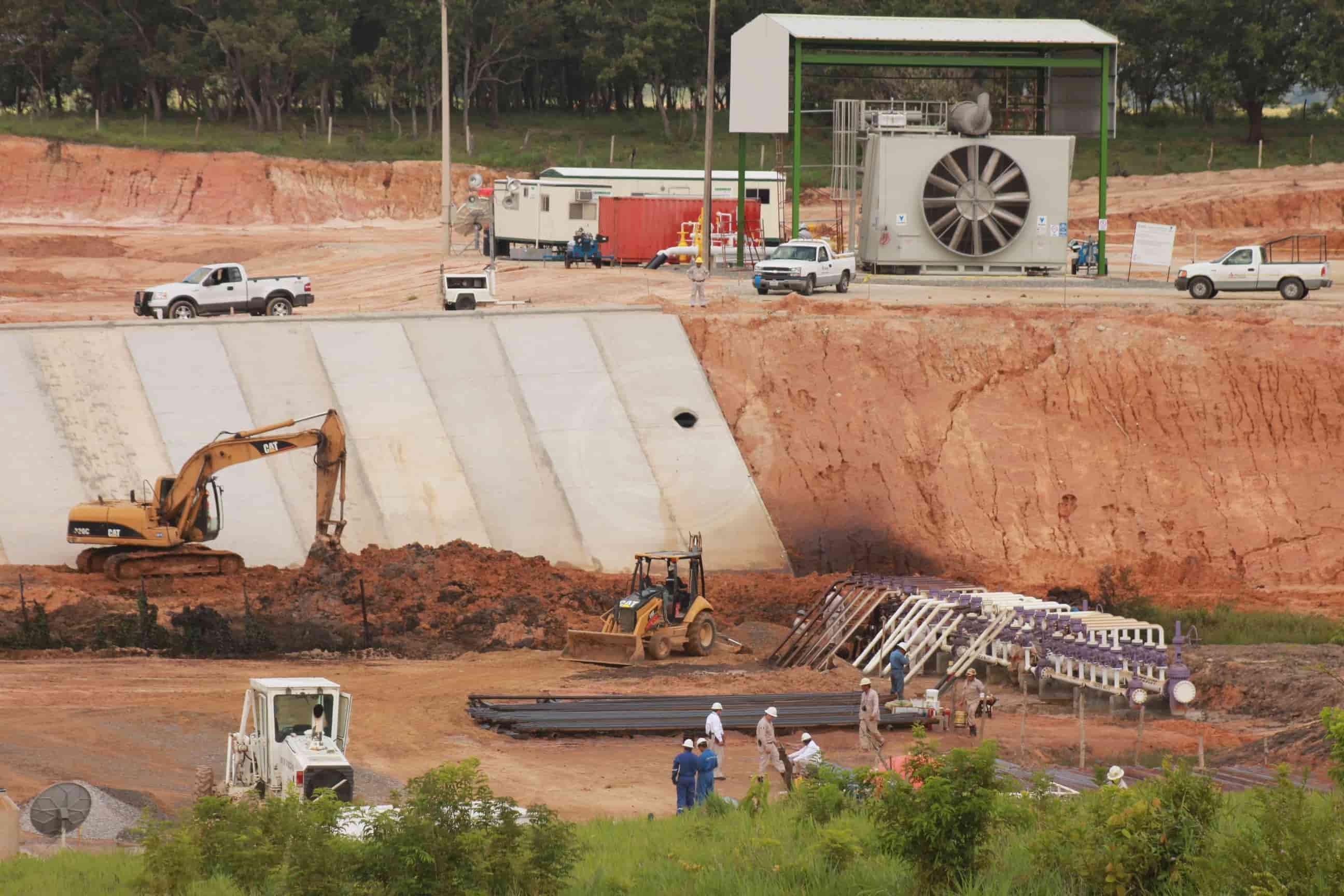 Obligados y sin protección, Pemex manda a trabajadores al campo Rabasa