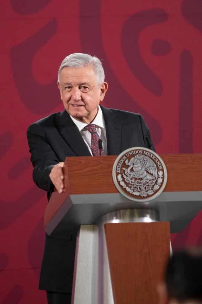 Pide AMLO  gobernadores no endeudarse; autoriza fondo por contingencia