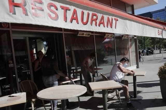 Francia reabrirá sus museos, restaurantes y bares el 2 de junio