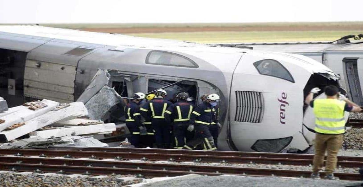 Descarrilamiento de tren deja dos muertos