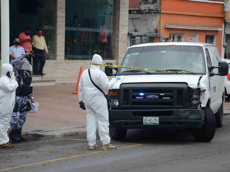 Hombre muere al interior de su vehículo en Veracruz 