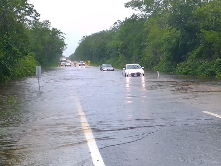 SCT en alerta por fuertes lluvias en el sureste del país