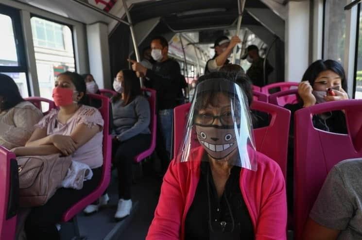 OMS recomienda mascarillas cuando no es posible la sana distancia