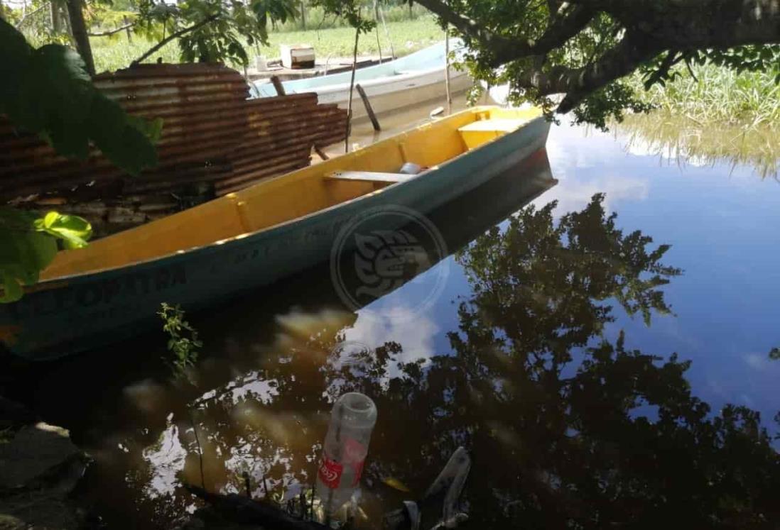 Pescadores de Nanchital reciben apoyos Federales sin moches