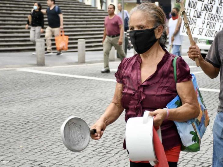 Xalapeñas enfrentan carga física y emocional durante contingencia