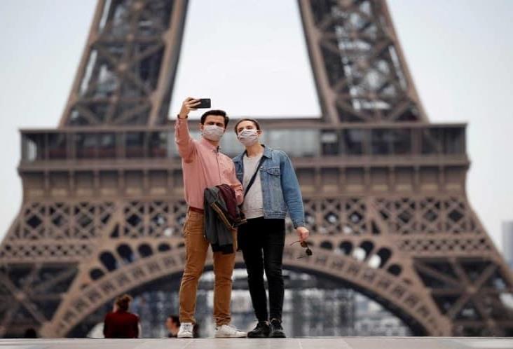 Torre Eiffel reabre sus puertas, pero sin ascensores