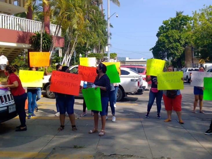 Protestan comerciantes de Poza Rica, piden reanudar actividades en el centro