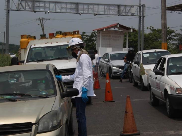 Filtros sanitarios siguen instalados en accesos a Coatzacoalcos