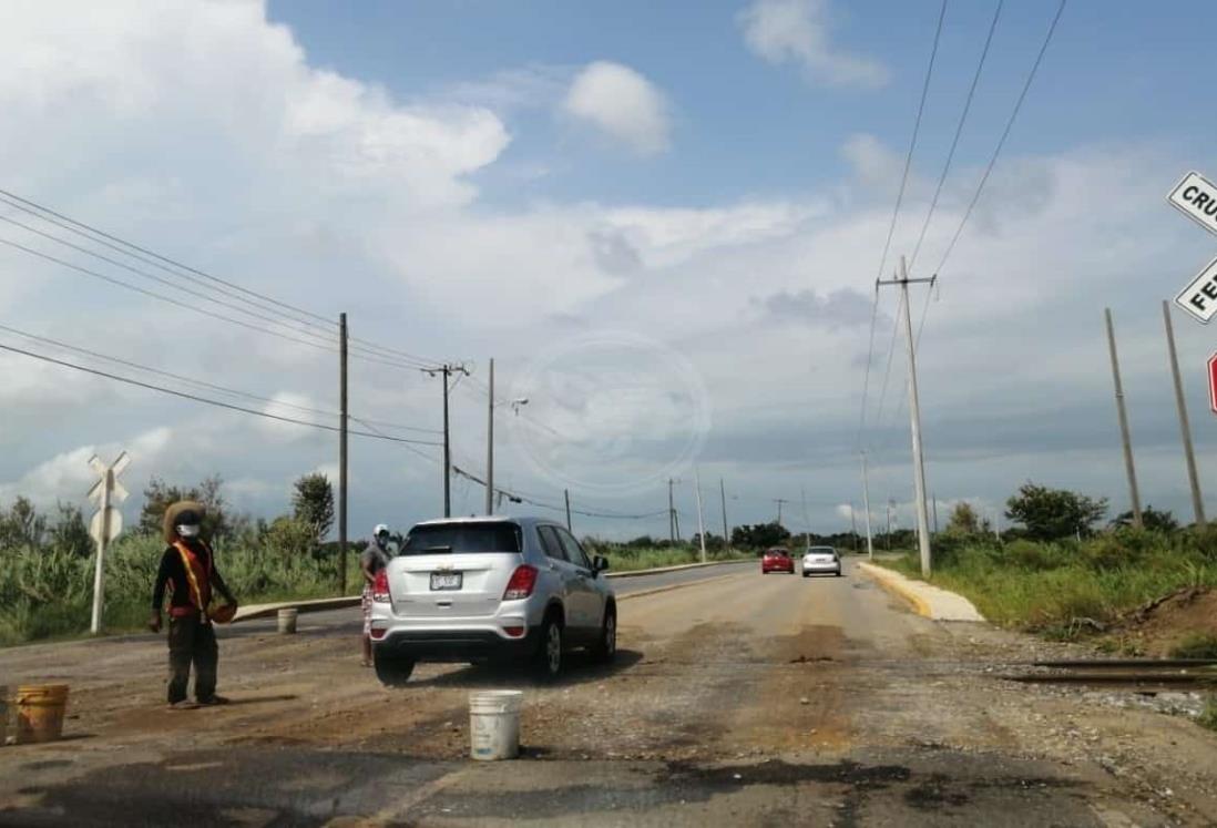 Se desbarata la carretera 4 carriles a 6 meses de entrega