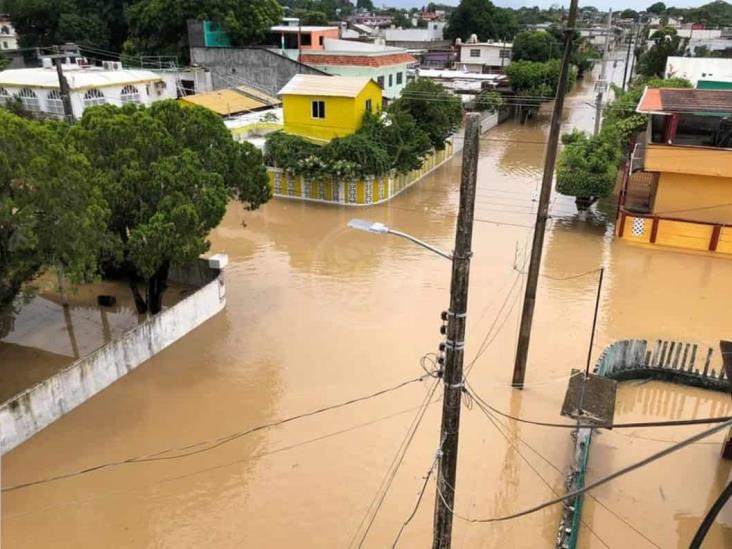 Siguen inundaciones al sur de Veracruz; comienzan a llegar apoyos: SPC