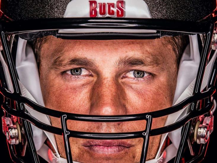 Buccaneers revela primeras fotos de Tom Brady en uniforme 