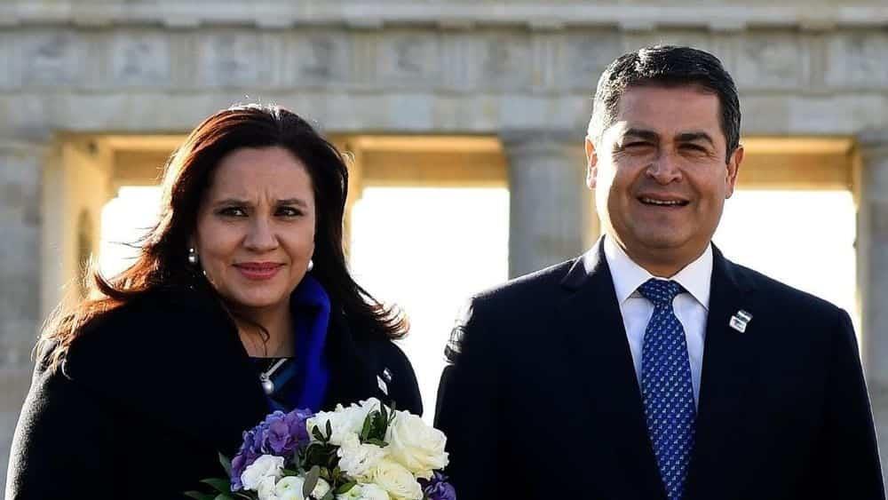 Presidente de Honduras y su esposa dan positivo a COVID-19