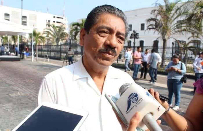 Exhorta Canaco Veracruz a no abrir negocios ante festividades del día del padre