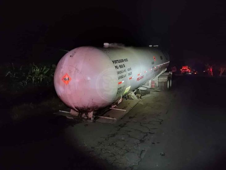 Se desprende remolque de gas LP en el tramo Amozoc-Nautla