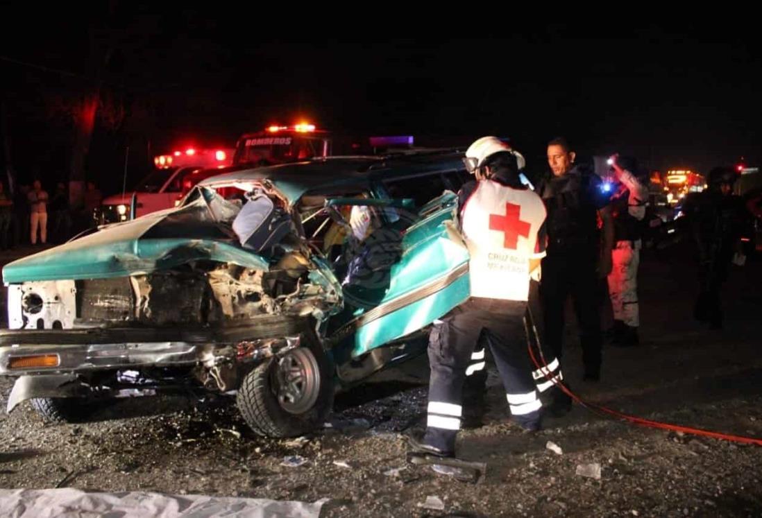 Conductor casi pierde la vida al quedar prensado en accidente en Martínez de la Torre