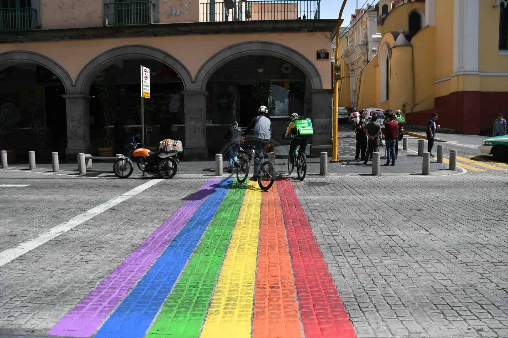 Activistas LGBTII critican intolerancia de iglesia católica