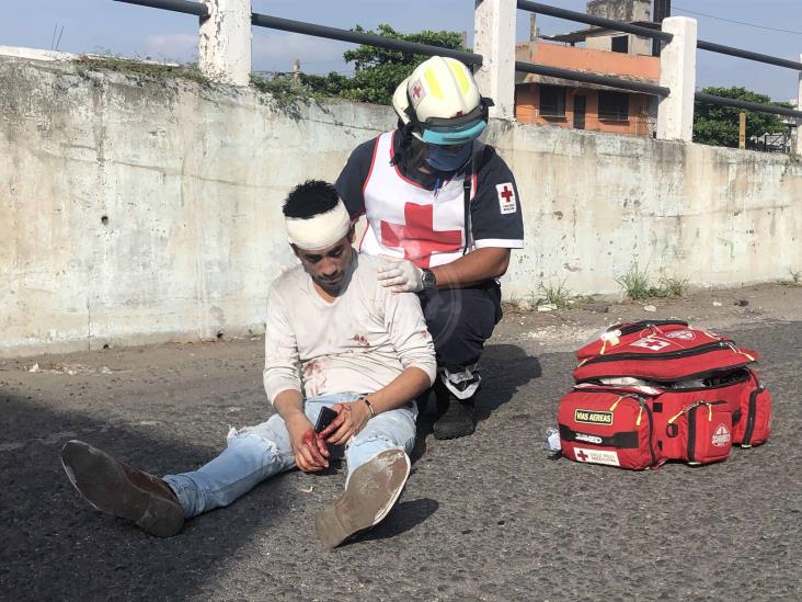 Atienden a supuesto hombre que se había caído en puente de la avenida Cuauhtémoc