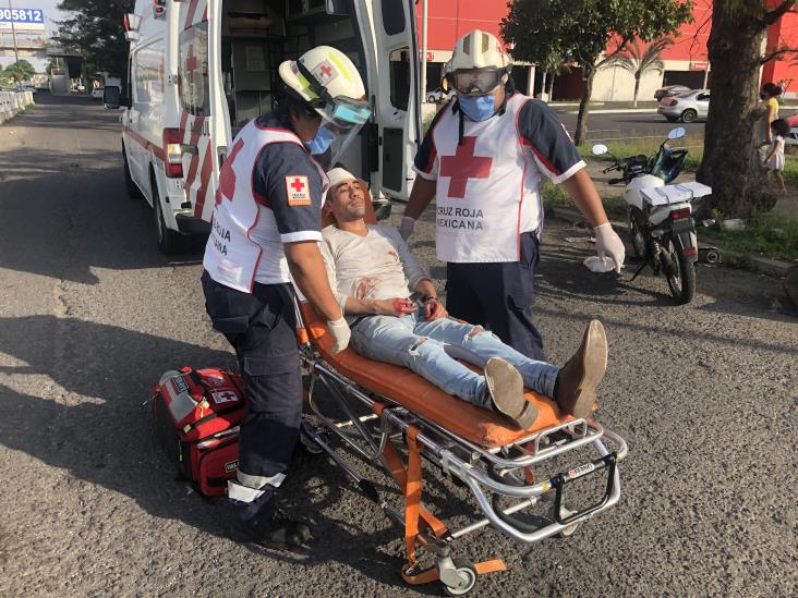 Atienden a supuesto hombre que se había caído en puente de la avenida Cuauhtémoc