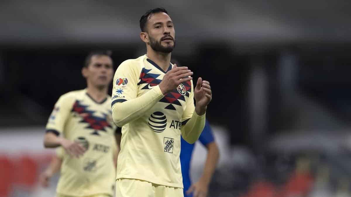 América analiza renovación de Emanuel Aguilera